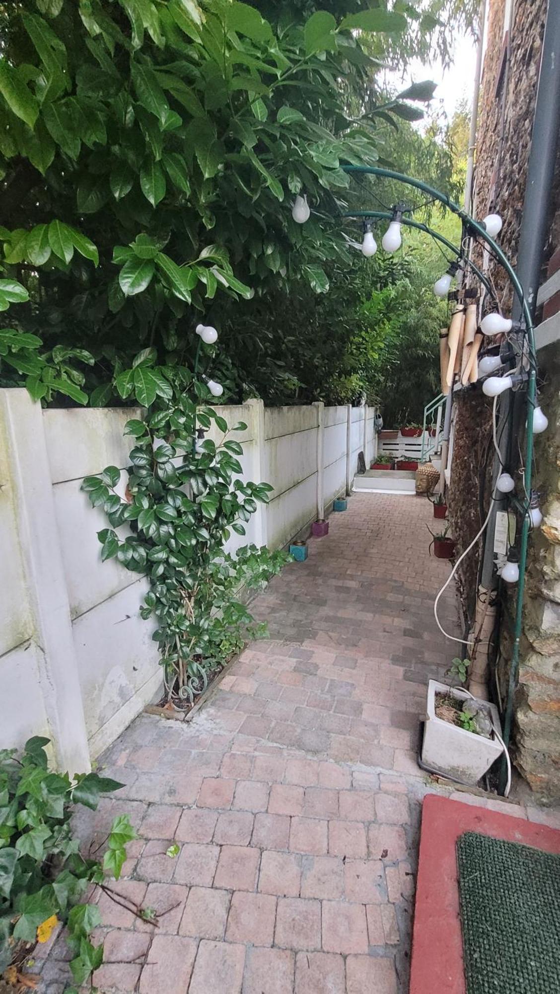 Appartement, Atelier D'Artiste Chelles  Exteriör bild